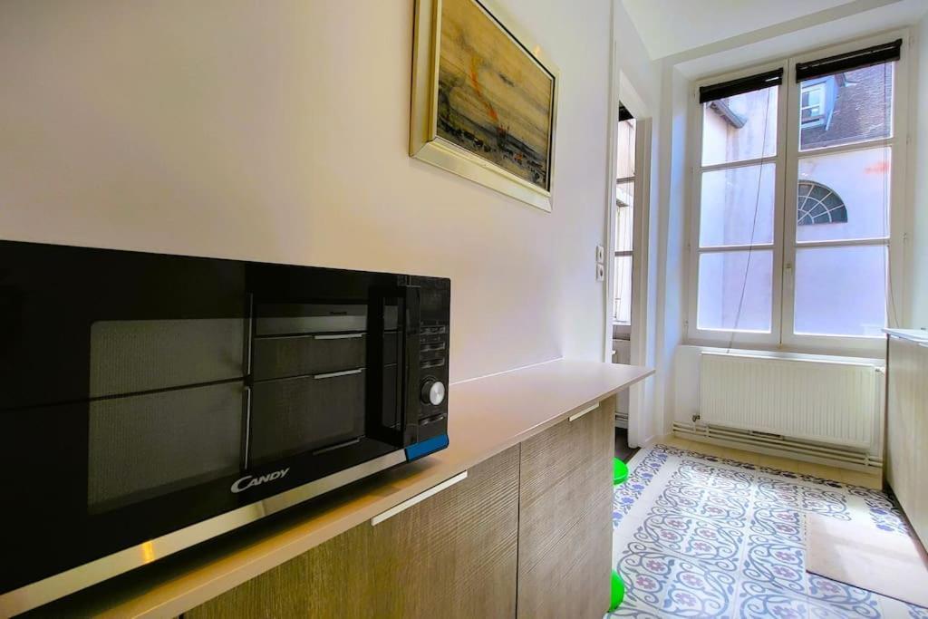 Appartement De La Bibliotheque Besançon Eksteriør billede