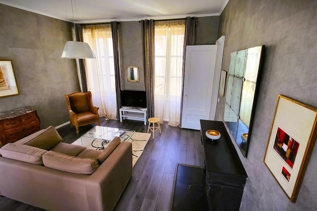 Appartement De La Bibliotheque Besançon Eksteriør billede